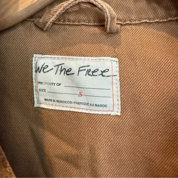 Free People NWT Camel Colored Distressed Denim Jacket Oversized size S - Picture 6 of 8